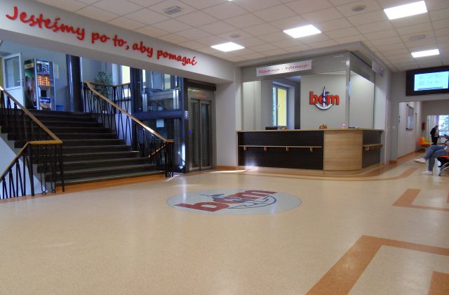 BCM – inwestycje i nowe kierunki rozwoju Główny hol brzeskiego szpitala