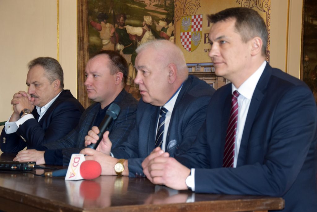 Parlamentarzyści i Starosta Powiatu Brzeskiego Maciej Stefański