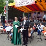 Ponad 60 artystów z Młodzieżowej Orkiestry Dętej z Leśnicy porwało brzeską publiczność do wspólnej zabawy