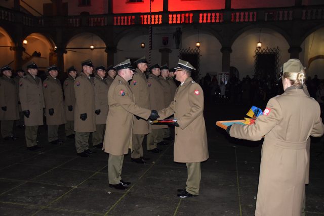 11 listopada (15) Obchody 11 listopada